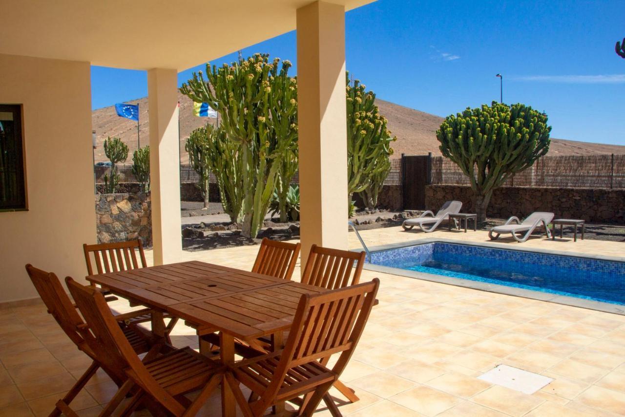 Villas Oasis Casa Vieja La Oliva Exteriér fotografie